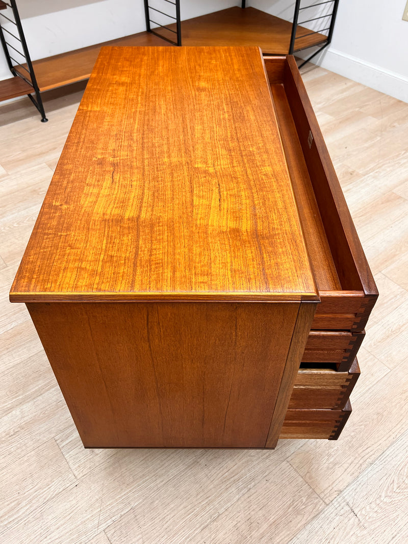 Dresser by Butilux Furniture